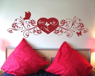 Wandtattoo Herz mit Blumenranke