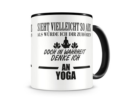 Tasse mit dem Motiv Ich denke an Yoga