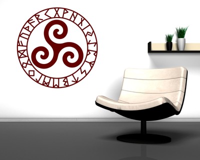Wandtattoo Triskele mit Runen C - Ansicht 2