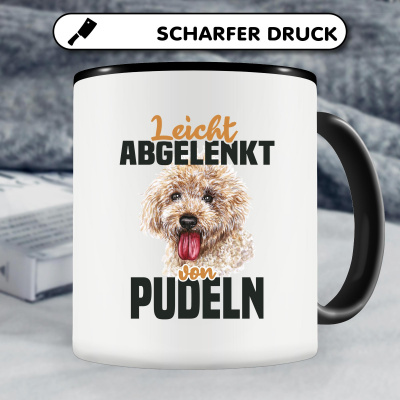 Tasse mit dem Motiv Leicht abgelenkt von Pudelen - Ansicht 4
