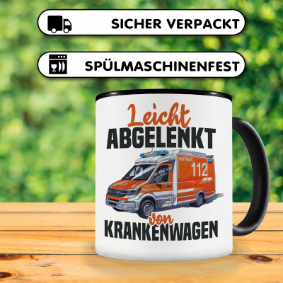 Tasse mit dem Motiv Leicht abgelenkt von Krankenwagen - Ansicht 4