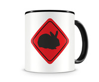 Tasse mit dem Motiv Hasen Warnschild Tasse Modellnummer  schwarz/rot