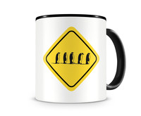 Tasse mit dem Motiv Pinguin Warnschild Tasse Modellnummer  schwarz/schwarz